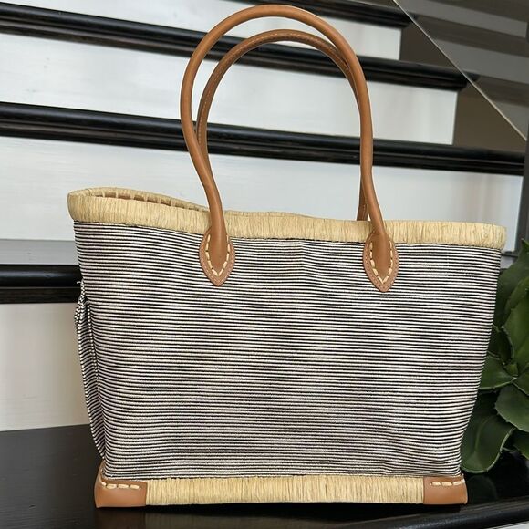 NEW Flora Bella Revolve beach tote shoulder purse zipper - Picture 5 of 11